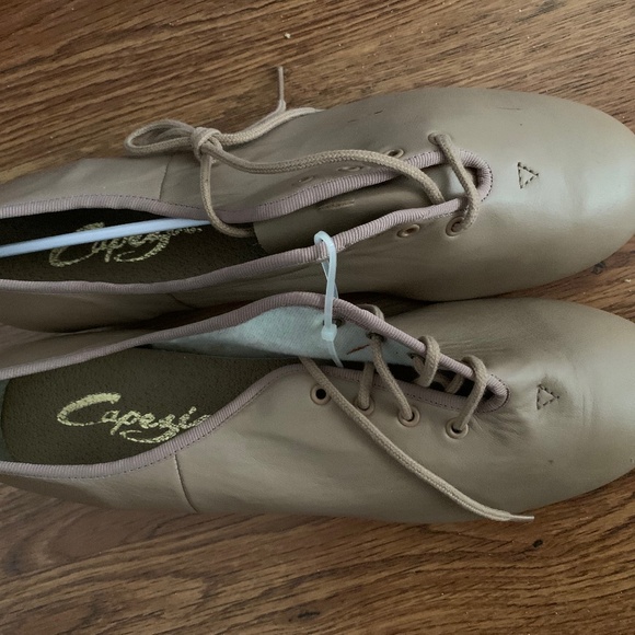 Men's Capezio Tap Shoes- New, Size 11.5 with taps - Picture 1 of 2